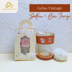 Souvenir Gelas Vintage Custom Sablon Leather Sleeve & Box Ivory