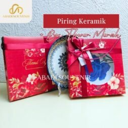 Piring Keramik Cantik + Box Flower Merah Eksklusif
